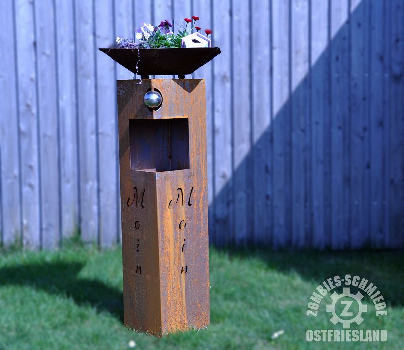 Rostsäule mit Schritzug MOIN